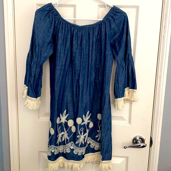 SHYANNE DRESS - Picture 1 of 3